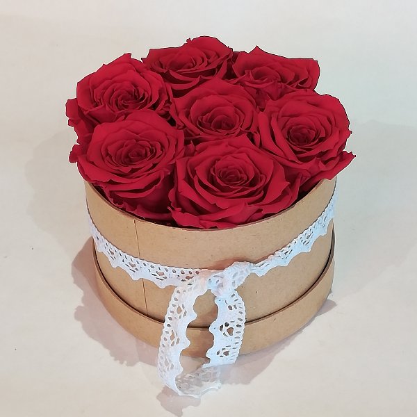 B 2   Rosenbox  mit ca. 6-7 gefriergetrockneten roten Rosen Bild 1
